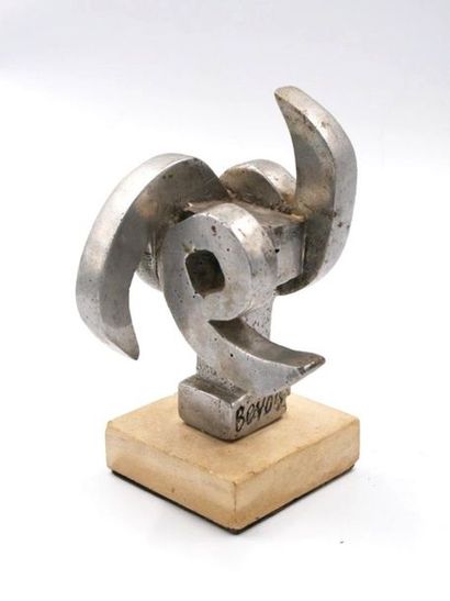 null Guy BENOIST (born in 1931)

The three 9s

Cast iron and stone base 

Signed...