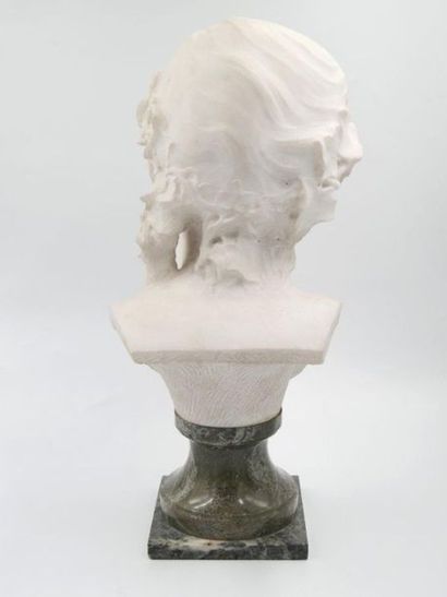 null According to Jean-Baptiste CARPEAUX (1827-1875) 

Bust of bacchante

Sculpture...