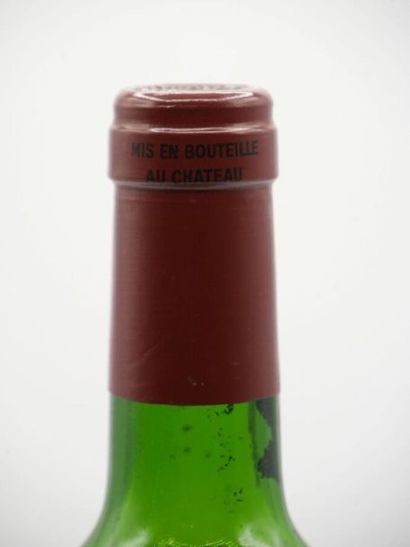 null Sept bouteilles de CHÂTEAU VIRELADE 
Graves, 1980 
Niveau variables

[Retrait...