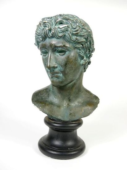 null According to the antique,

Male bust 

Plaster with an antique green patina...