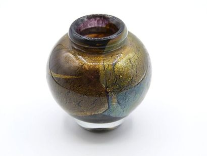 null Jean Claude NOVARO (1943-2014)
Vase en verre soufflé évasé à dominantes bleues...
