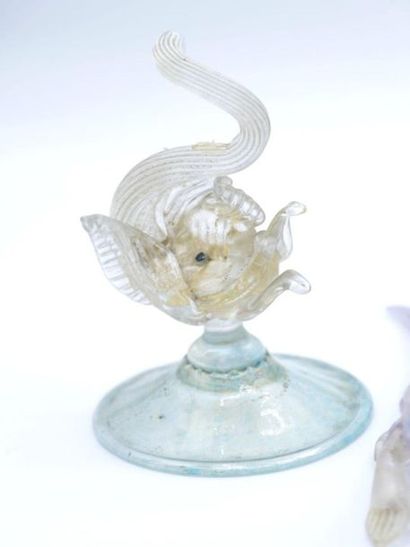 null Ensemble de sept animaux marins fantastiques en verre de Murano
L. : 19 cm (le...