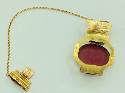 XIXe siècle Elément de bracelet comportant un fermoir cliquet en or jaune (14 K)...