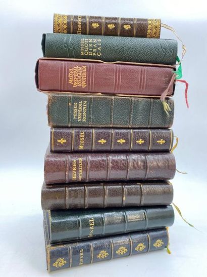 RELIGION Lot de livres de messes et missels.
Epoques XIXe et XXe siècles.
Etat d'usage,...