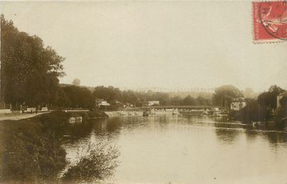 null 38 CARTES PHOTOS DIVERSES : Situées. Dont" Manège-Limonaire F (Paris), Le Pont...