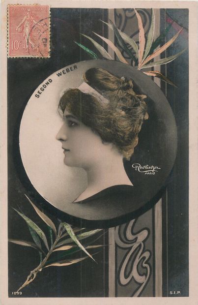 null 100 ACTRICAL POST CARDS: Late 19th and early 20th century. Including "Mlle Robinne,...