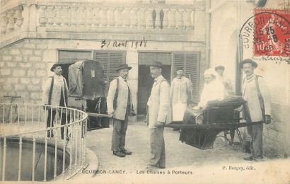 null 32 CARTES POSTALES CHAISES A PORTEURS : Divers Départements. Dont" Beauvais-Une...