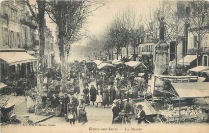 null 14 MARKET POSTCARDS: Province - Various Departments. "Auch-Le Marché and Place...