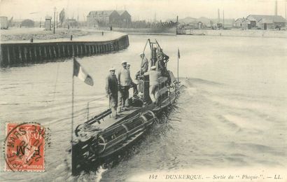 null 197 MILITARIA POSTCARDS: France & Germany. Including" French-German border at...