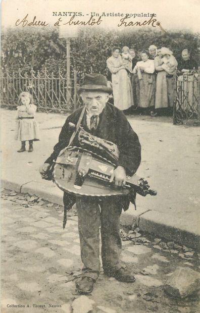 null 23 CARTES POSTALES PERSONNAGES : Divers. Dont" Castres-Mamouille, Commune de...