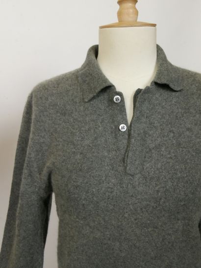 null 
DIOR




Set of two sweaters:




One in mottled grey cashmere with polo neck,...