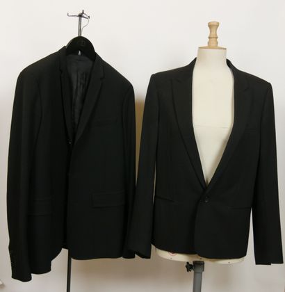 null 
DIOR




Set of two black wool blazer jackets, notched collar, chest pockets,...