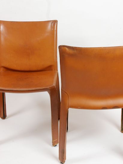 null 
Mario BELLINI (1935 - ) pour CASSINA Editeur,




Paire de chaises modèle 412...