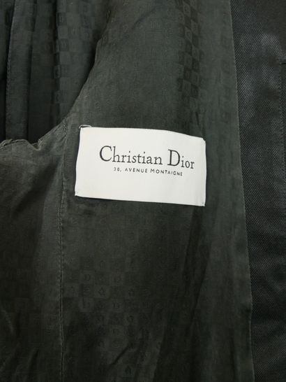 null 
CHRISTIAN DIOR, avenue Montaigne




Veste imperméable en polyamide noir, col...