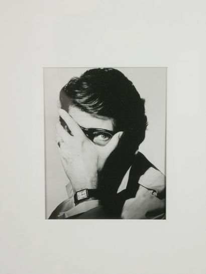 null 
PENN Irving (1917-2009) based on,




Portrait of Yves Saint Laurent




Photography,...