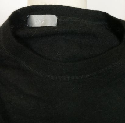 null 
DIOR




Lot de deux tee-shirts en laine et cachemire noirs, encolure ronde,...