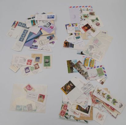 null */**/°. 1 Cardboard box of stamps on fragments from all over the world + Stamp...