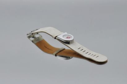 null LIP par Roger TALON 

Montre bracelet, mouvement quartz, le fond blanc à décor...