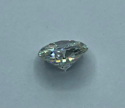 null Diamant sur papier de forme ronde et de taille brillant pesant 2.01 ct.



Diamant...