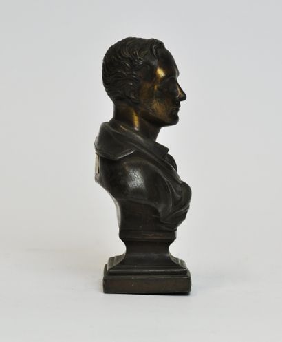 null Buste en régule représentant le poète Lord Byron (1788-1824)

Hauteur : 15 cm...