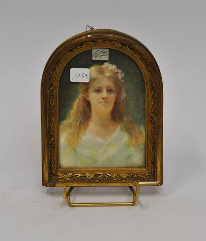 Renée de MIRMONT (1868 - 1918) 
Portrait...