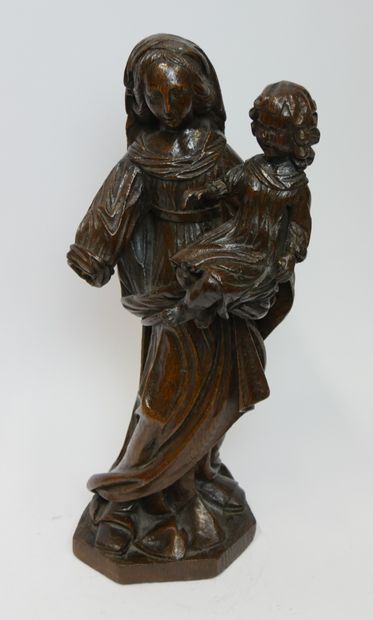 null 
Virgin and Child in oak carved in the round.




17th century




Height :...
