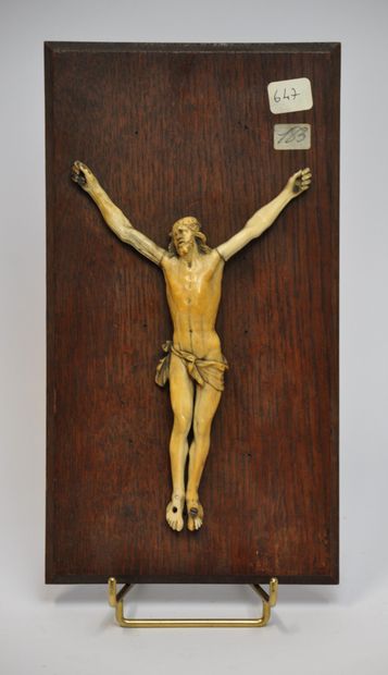 null 
Christ en ivoire sculpté




XVIIIe siècle




Hauteur : 19 cm




Sur un panneau...