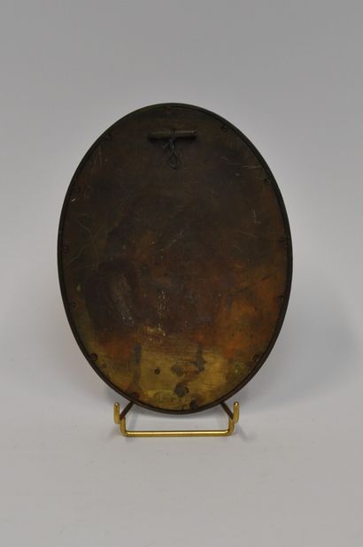 null Claude Michel CLODION (1738-1814) D'après 

Médaillon ovale en bronze à patine...