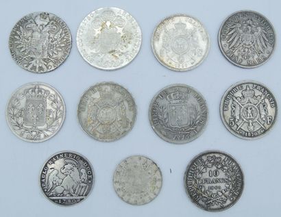 null 11 Monnaies Argent, France et Etrangers.

France :

Louis XVIII, 5 Francs 1815,...