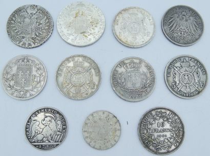null 11 Monnaies Argent, France et Etrangers.

France :

Louis XVIII, 5 Francs 1815,...
