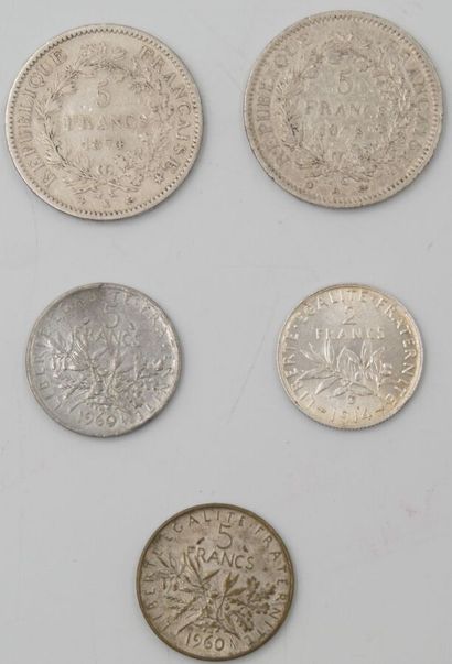 null 5 Monnaies France. Argent.

2-5 Francs Hercule, 1873 A (Paris) et 1874 K (Bordeaux)....