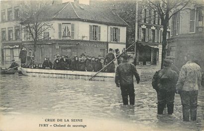 null 85 CARTES POSTALES INONDATIONS 1910 : Paris et Région Parisienne. Divers Editeurs....