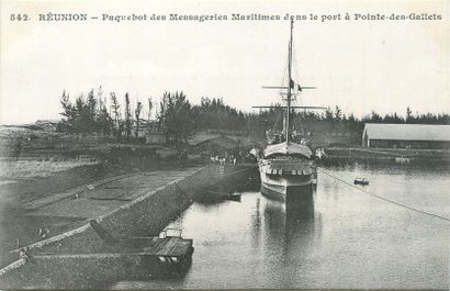 null 10 POST CARDS LA REUNION : Postcards of the Messageries Maritimes. Neither written,...