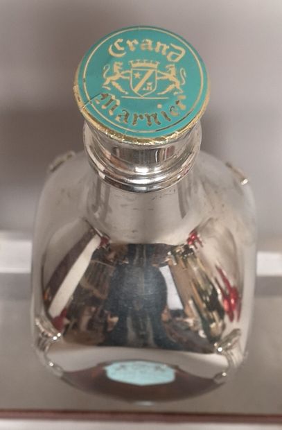 null 1 bottle 70cl GRAND MARNIER - "Liqueur Cuvée Spéciale" Years 1980 Glass and...