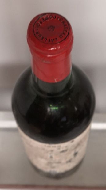 null 1 bouteille 1 bouteille Château LAFLEUR - Pomerol 1983 Etiquette tachée et abîmée....