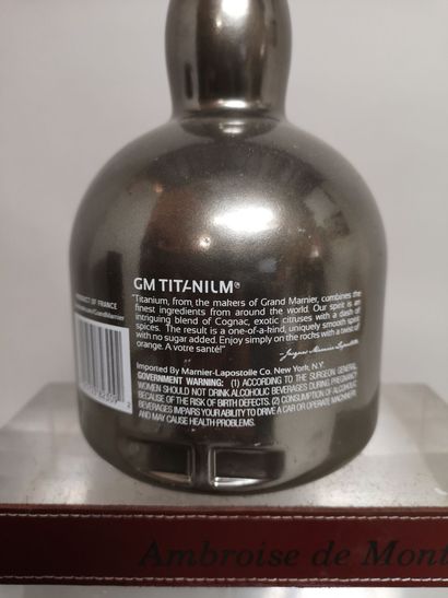 null 1 bottle 70cl GRAND MARNIER - "GM Titanium" Year 2000?