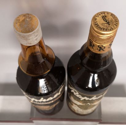 null 2 bouteilles St. RAPHAEL LIQUEUR DES Annees 70