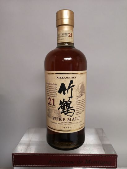 null 1 flacon 70cl JAPANESE WHISKY TAKETSURU "Pure Malt" - 21 Ans NIKKA En coffret...