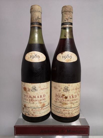 null 2 bottles POMMARD "Les Chanlains" - A. ROPITEAU 1980 Very stained and damaged...