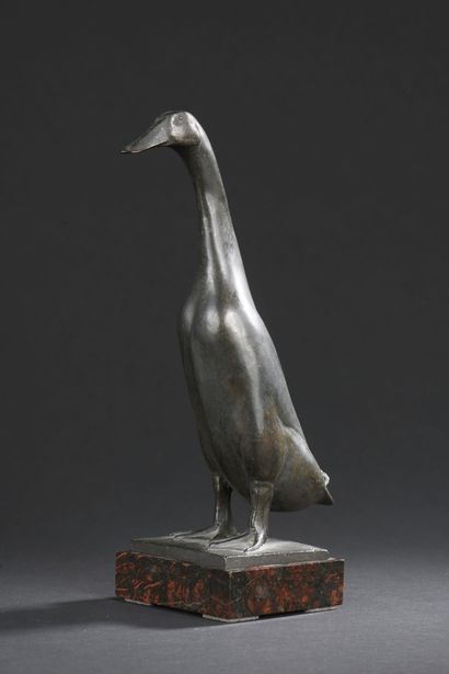 null Charles ARTUS (1897-1978)

The Indian running duck

Bronze with Ch. Artus on...