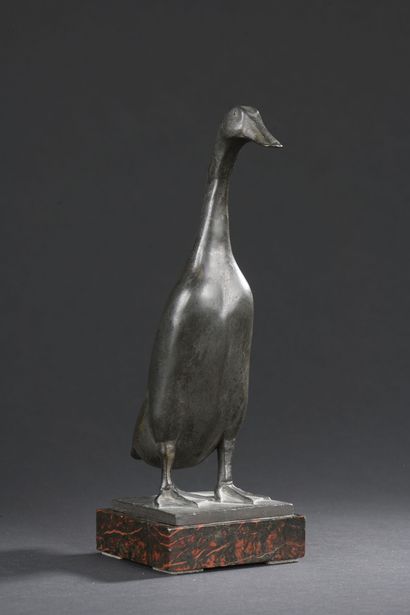 null Charles ARTUS (1897-1978)

The Indian running duck

Bronze with Ch. Artus on...