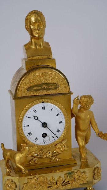 null Gilt bronze clock representing Arthur Wellesley de Wellington, former Prime...