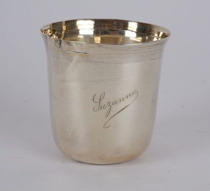 null Timbale in plain silver 950 thousandth engraved " Suzanne ". Marked 1st title...