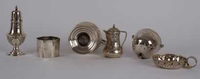 null Lot of silver objects of display 925 thousandths (445 gr approximately) including...