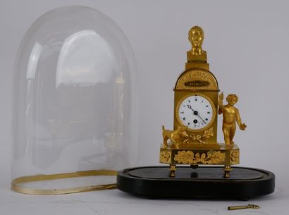 null Gilt bronze clock representing Arthur Wellesley de Wellington, former Prime...