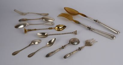null Lot in silver 925 thousandths (250 gr approximately) including : 

A cutlery...