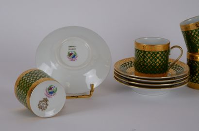 null Lot of porcelain including: 

CAPODIMONTE

Two cups and saucers in yellow and...
