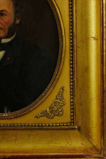 null Ecole française du XIXème siècle 

Portrait d'homme de qualité croisant les...