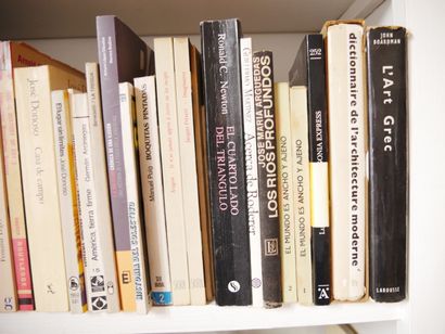null Strong lot of art history books on two shelves. 



Collection of the lots by...