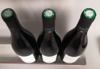 null 3 bouteilles COTE ROTIE - VIDAL FLEURY 2018 Une étiquette légèrement marqué...